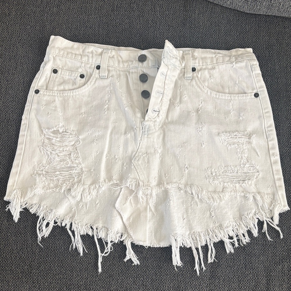 Carmar Unique Distressed White Denim Skirt (26 size)